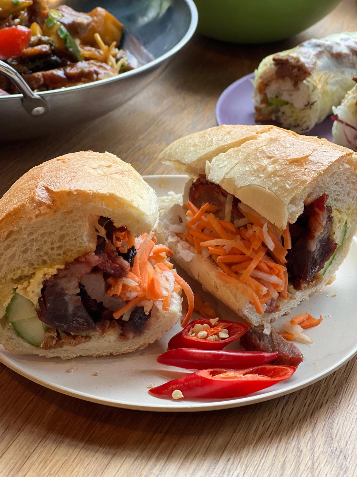 Bánh mì xá xíu